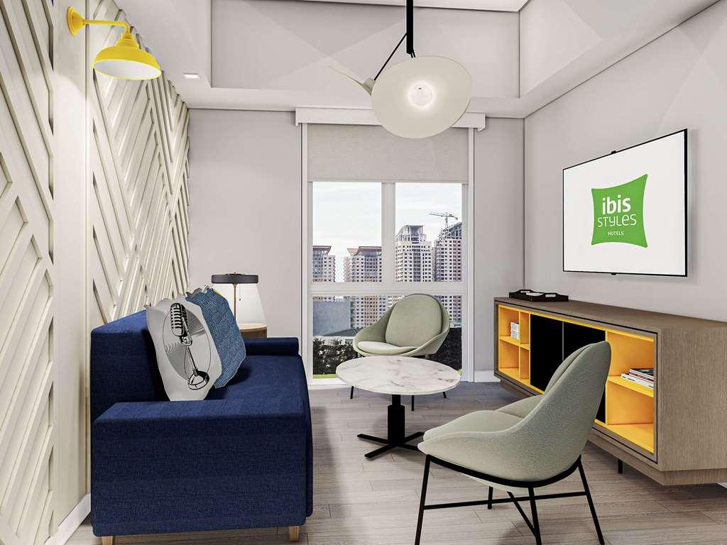 Ibis Styles Manila Araneta City Кесон-Сити Номер фото